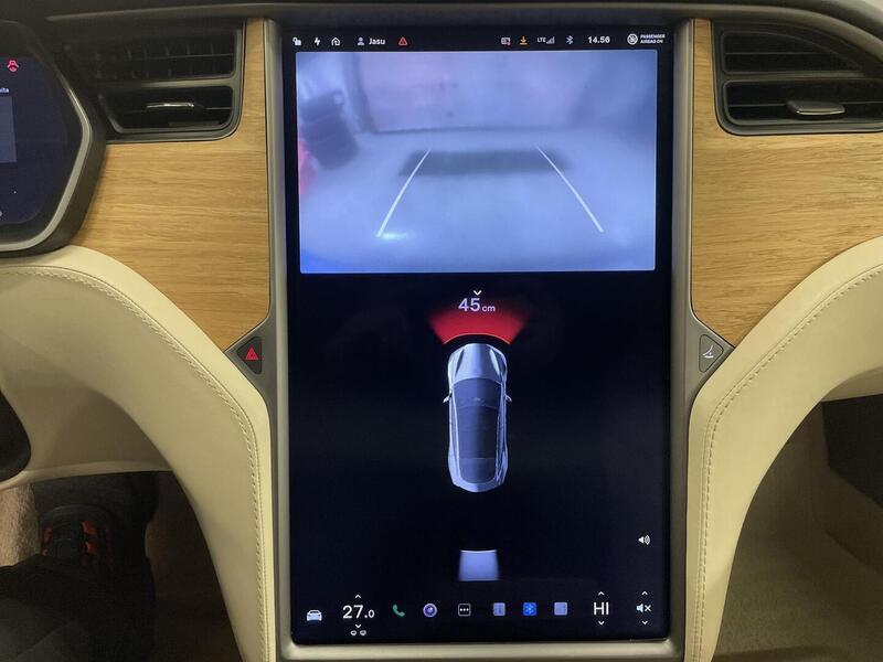 Tesla Model S vaihtoauto