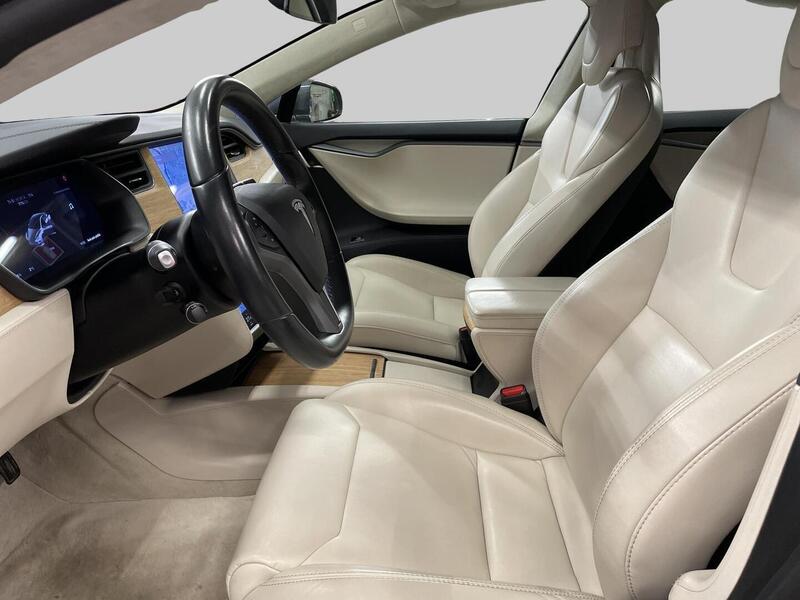 Tesla Model S vaihtoauto