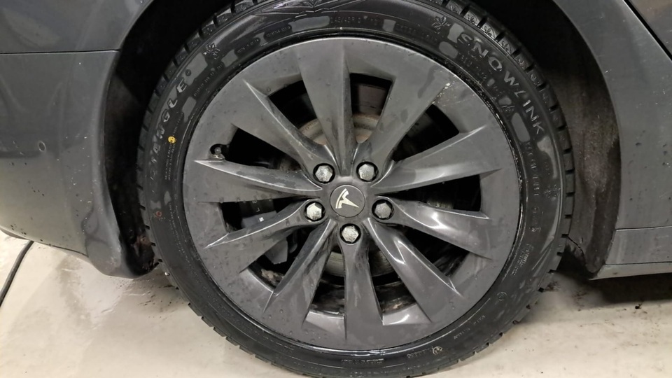 Tesla Model S vaihtoauto