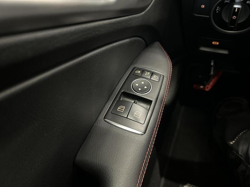 Mercedes-Benz SLK vaihtoauto
