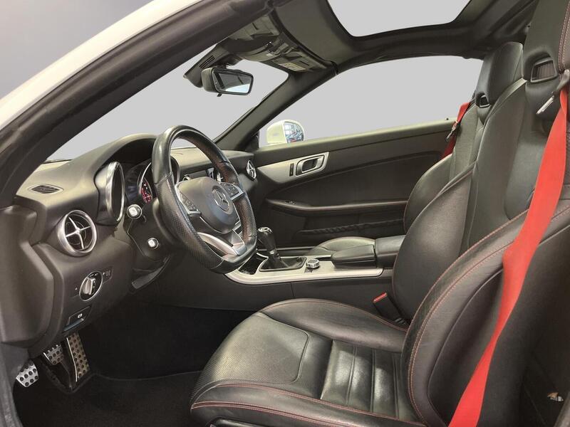 Mercedes-Benz SLC vaihtoauto