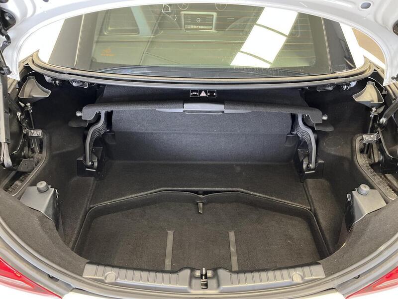 Mercedes-Benz SLC vaihtoauto