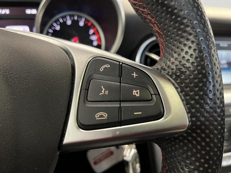 Mercedes-Benz SLC vaihtoauto