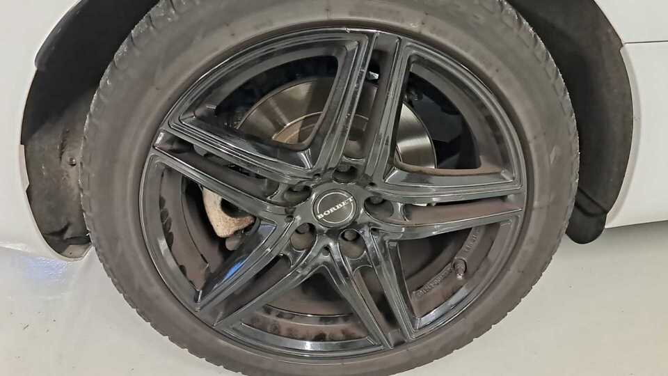 Mercedes-Benz SLC vaihtoauto