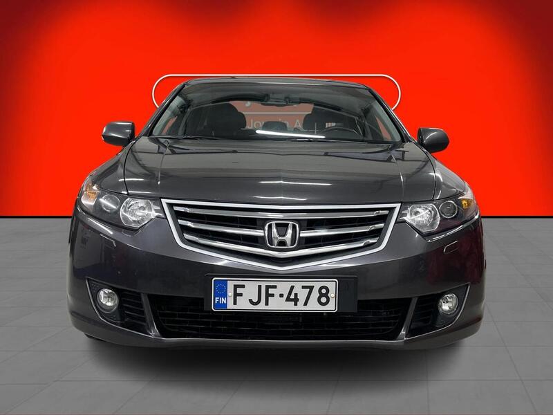 Honda Accord vaihtoauto