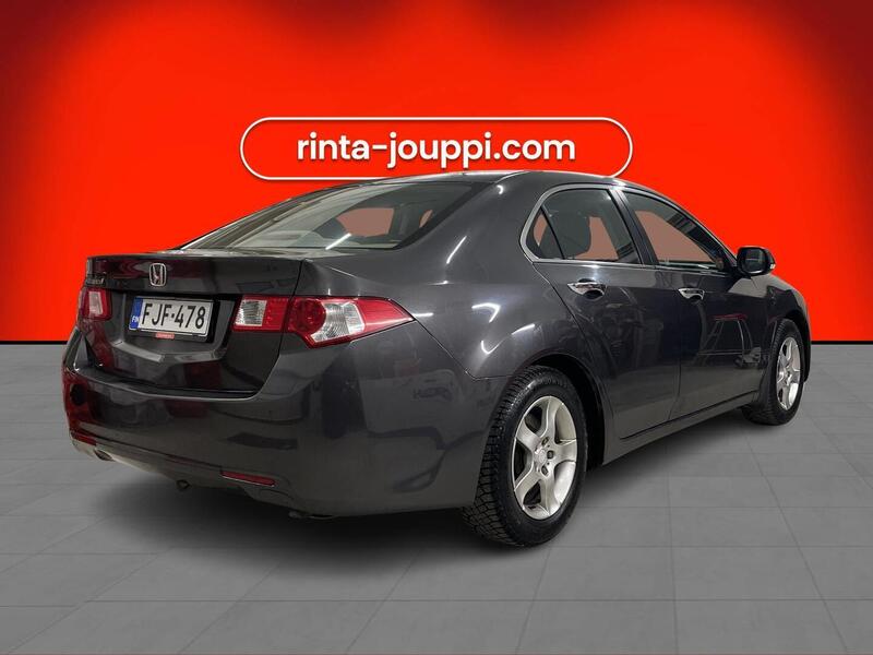 Honda Accord vaihtoauto