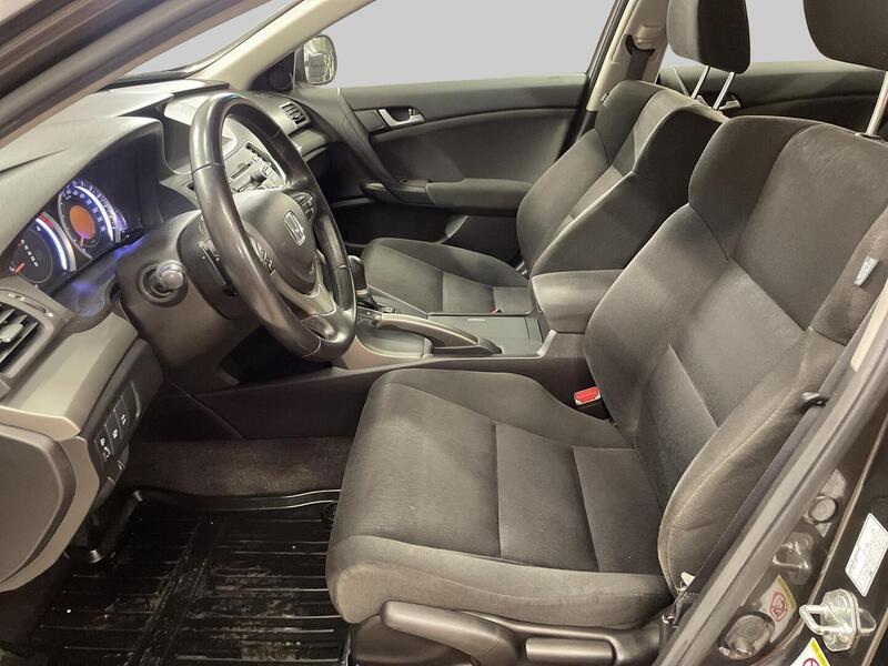 Honda Accord vaihtoauto