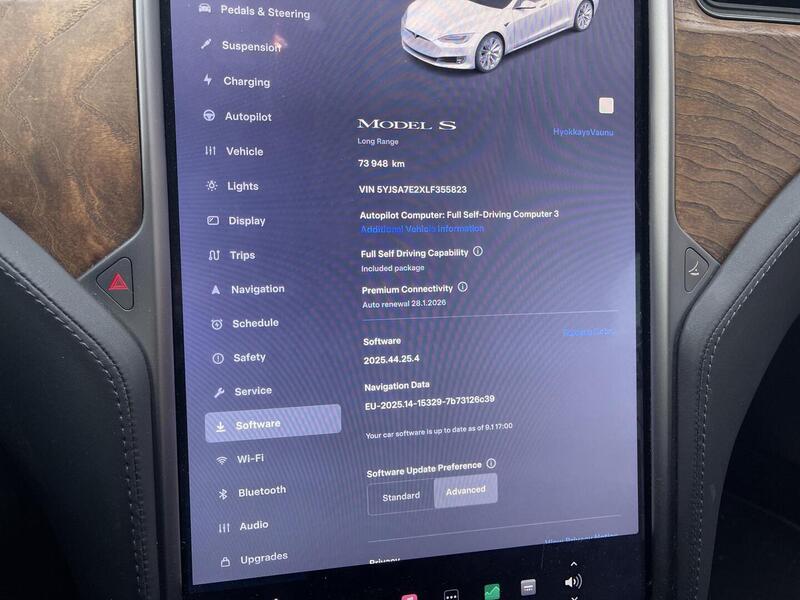 Tesla Model S vaihtoauto