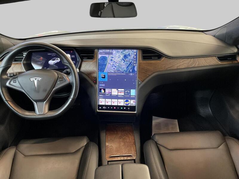 Tesla Model S vaihtoauto