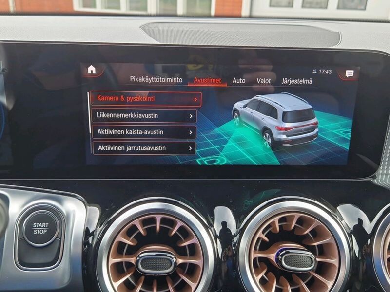 Mercedes-Benz EQB vaihtoauto