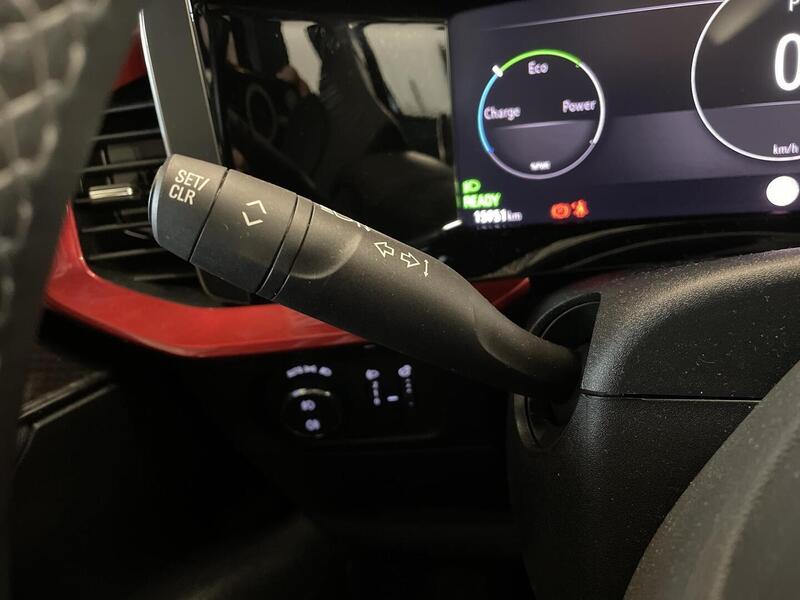 Opel Mokka-e vaihtoauto