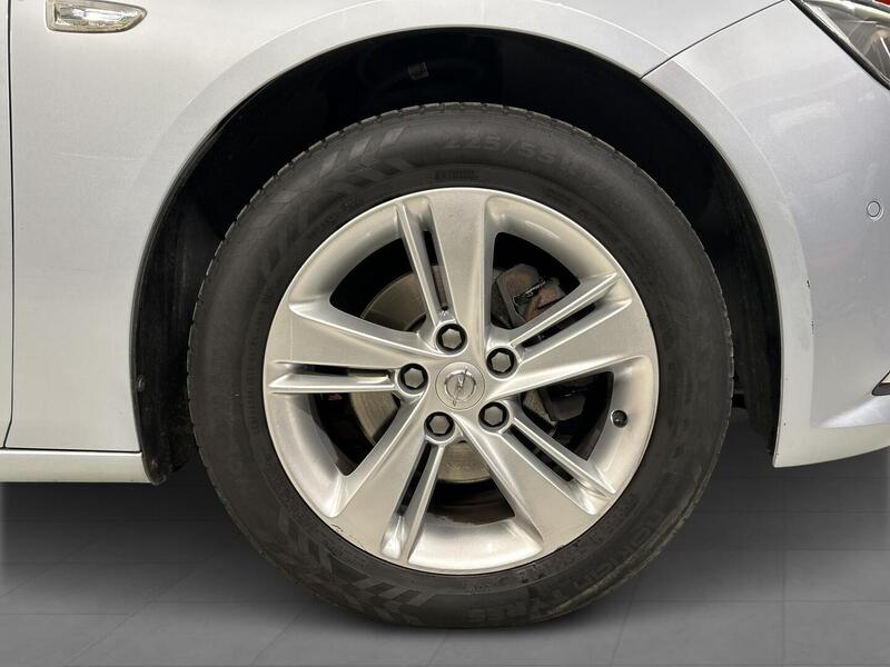 Opel Insignia vaihtoauto