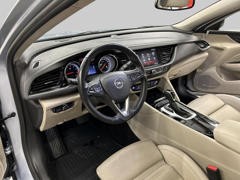 Opel Insignia vaihtoauto