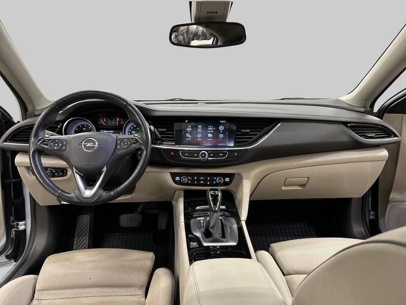 Opel Insignia vaihtoauto