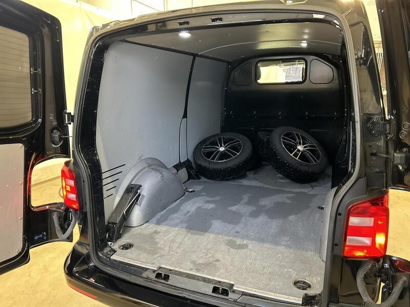 Volkswagen Transporter vaihtoauto