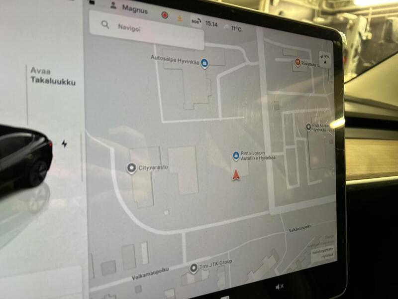 Tesla Model 3 vaihtoauto