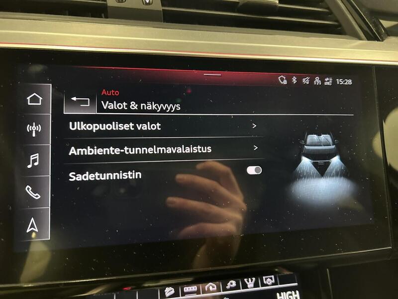 Audi e-tron vaihtoauto