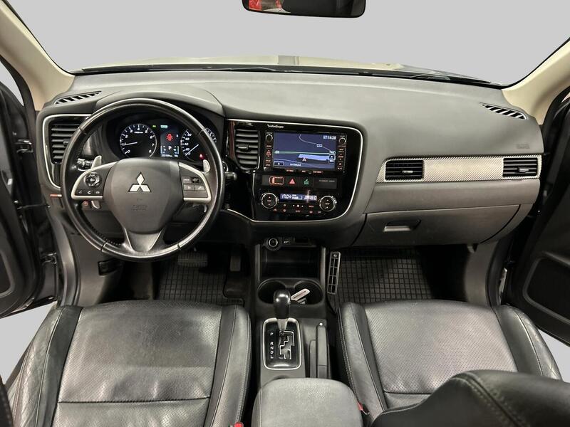 Mitsubishi Outlander vaihtoauto