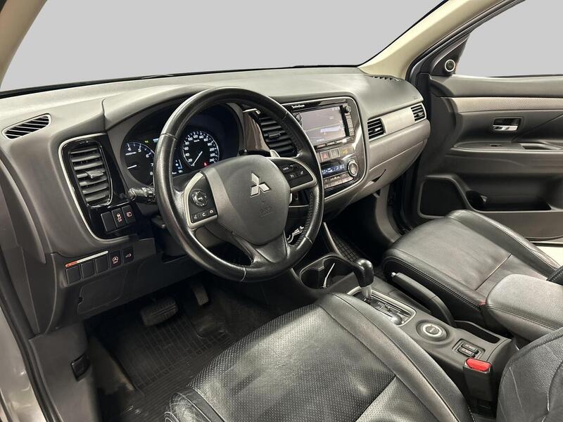 Mitsubishi Outlander vaihtoauto