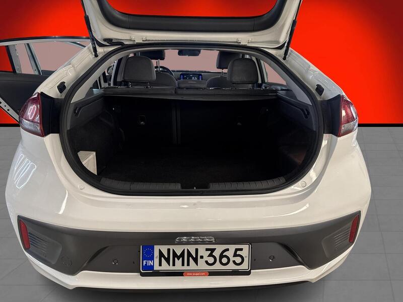 Hyundai IONIQ plug-in vaihtoauto