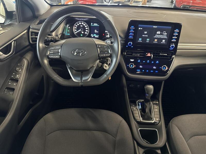 Hyundai IONIQ plug-in vaihtoauto