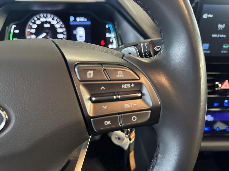 Hyundai IONIQ plug-in vaihtoauto