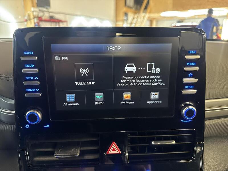 Hyundai IONIQ plug-in vaihtoauto