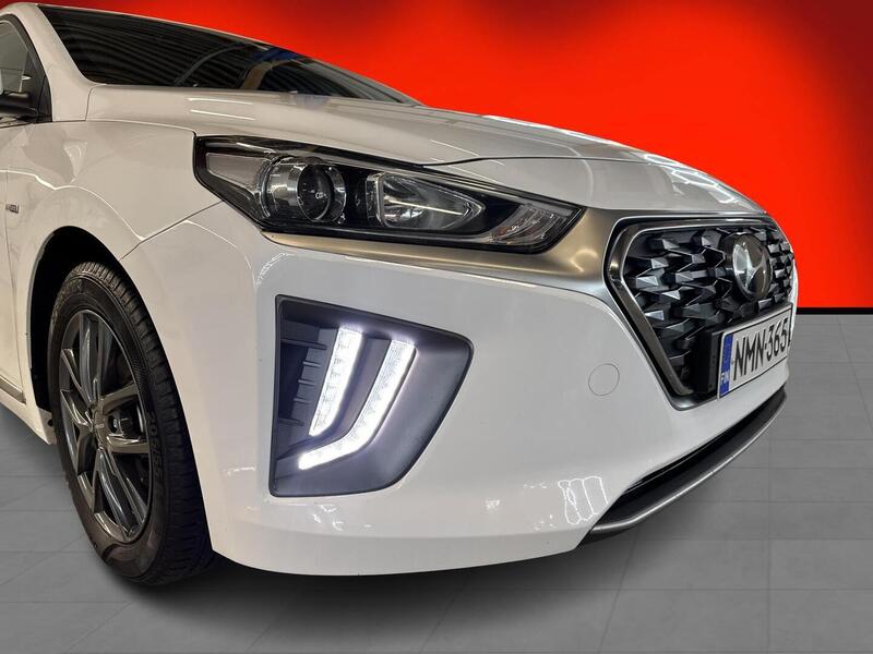 Hyundai IONIQ plug-in vaihtoauto