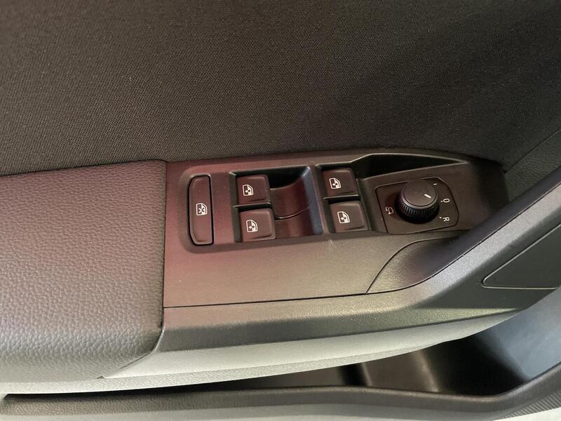 SEAT Arona vaihtoauto