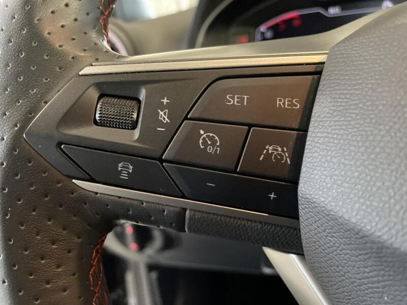 SEAT Arona vaihtoauto