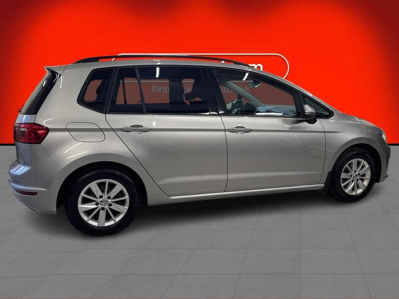 Volkswagen Golf Sportsvan vaihtoauto