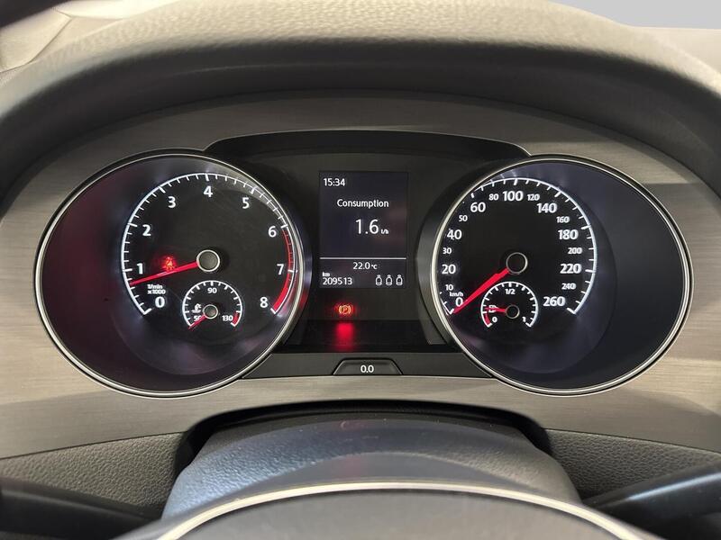 Volkswagen Golf Sportsvan vaihtoauto