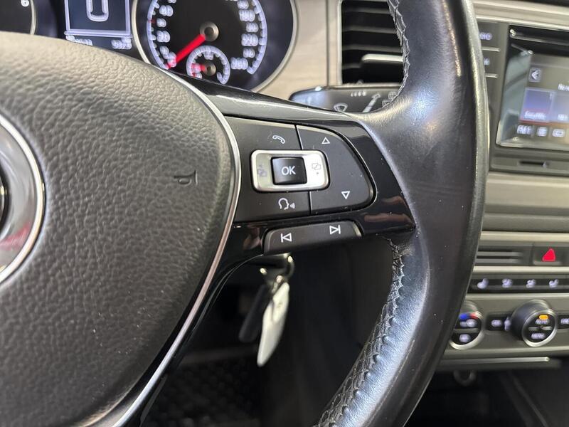 Volkswagen Golf Sportsvan vaihtoauto