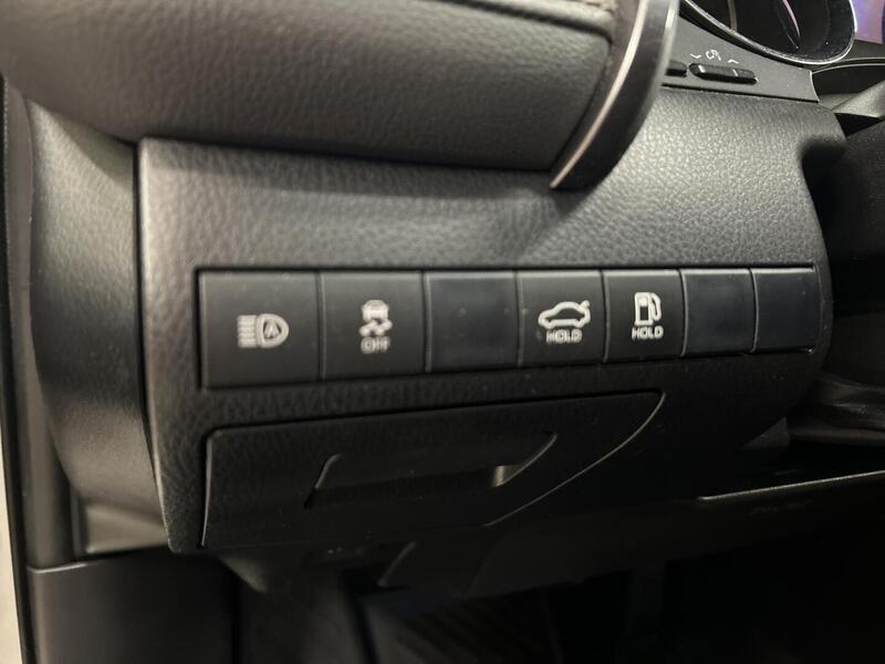 Toyota Camry vaihtoauto