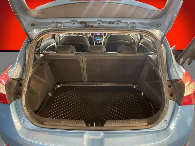 Hyundai i30 5d vaihtoauto