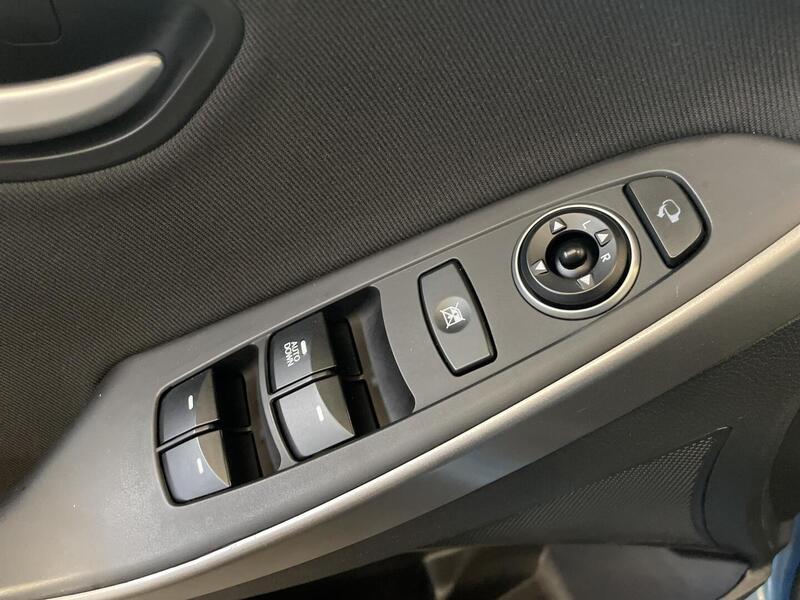 Hyundai i30 5d vaihtoauto