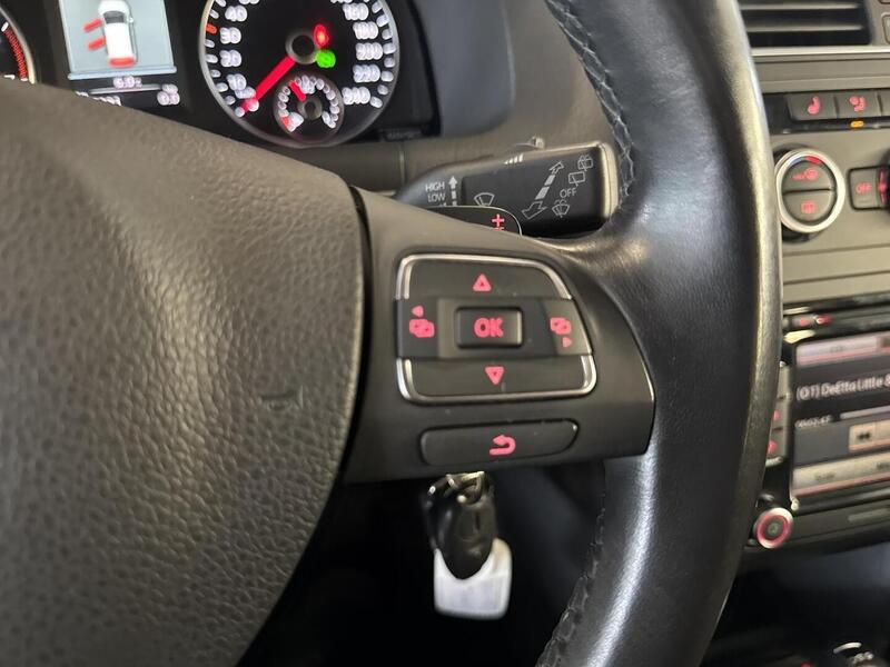 Volkswagen Touran vaihtoauto