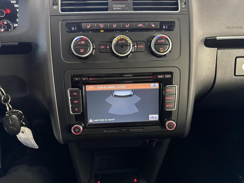 Volkswagen Touran vaihtoauto