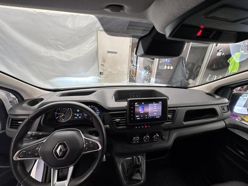 Renault Trafic vaihtoauto