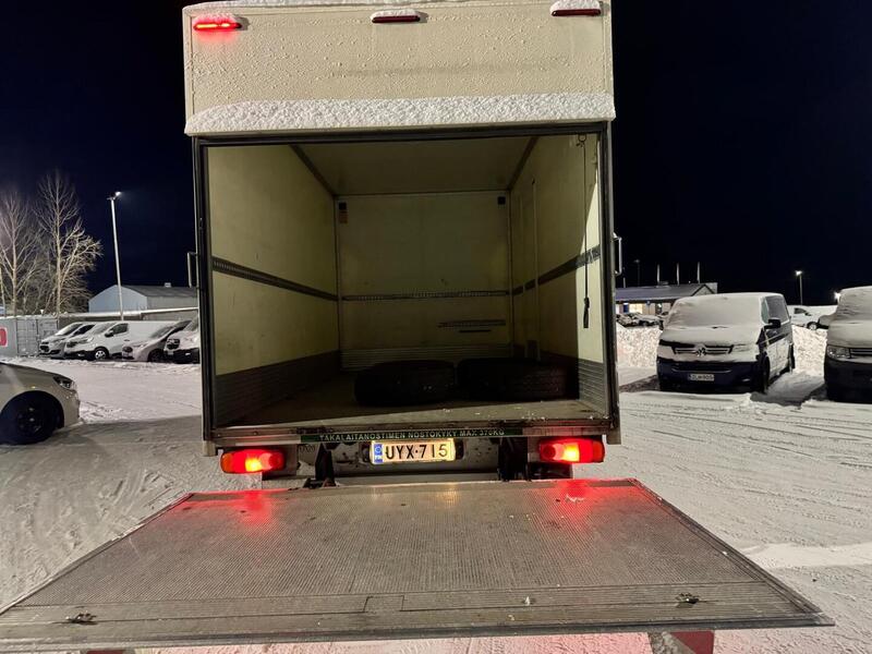 Nissan NV400 vaihtoauto