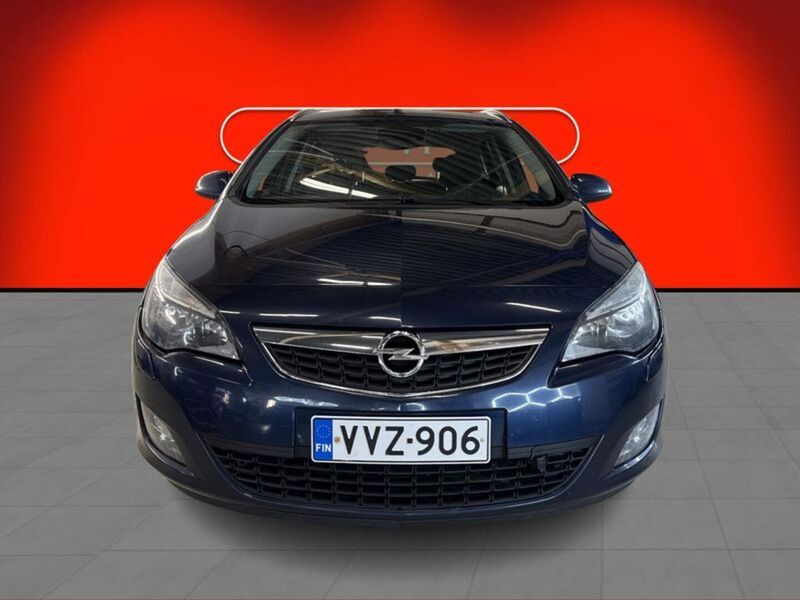 Opel Astra vaihtoauto