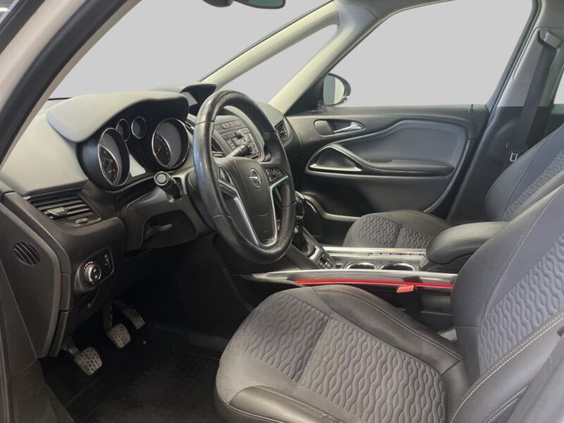 Opel Zafira Tourer vaihtoauto