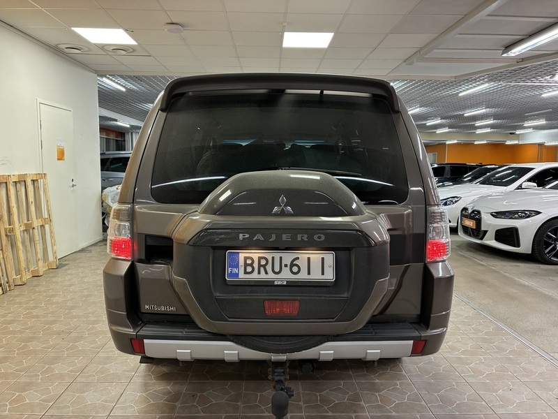 Mitsubishi Pajero vaihtoauto