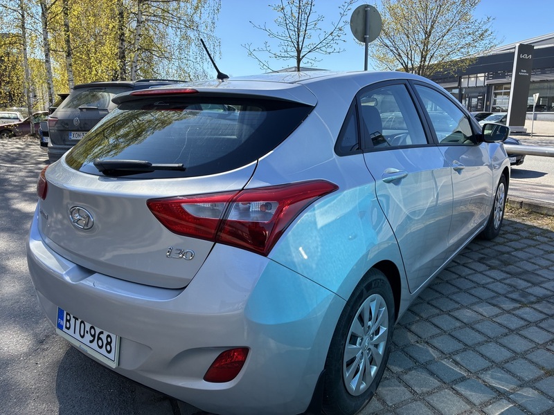 Hyundai i30 5d vaihtoauto