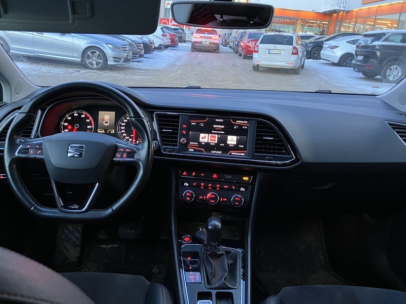 SEAT Leon ST vaihtoauto