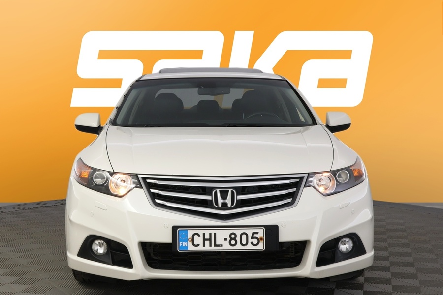 Honda Accord vaihtoauto