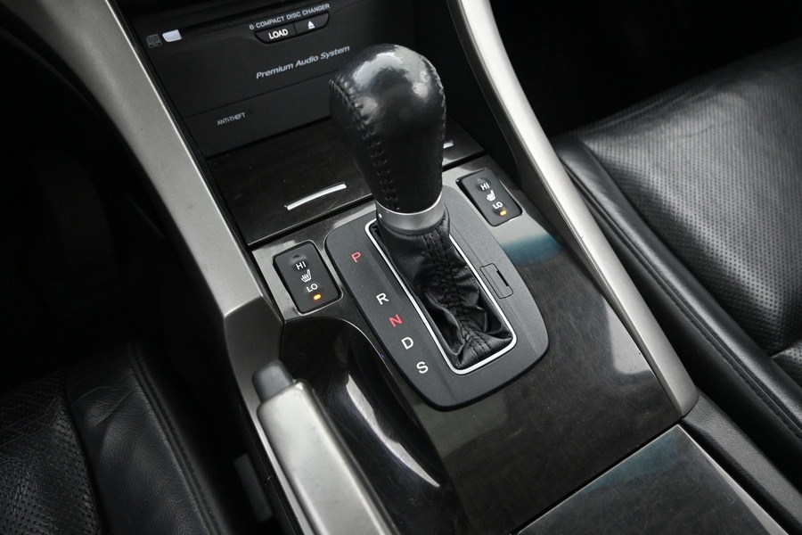 Honda Accord vaihtoauto