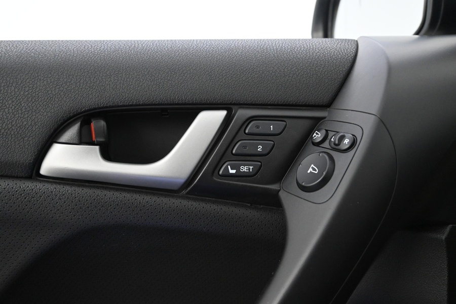 Honda Accord vaihtoauto