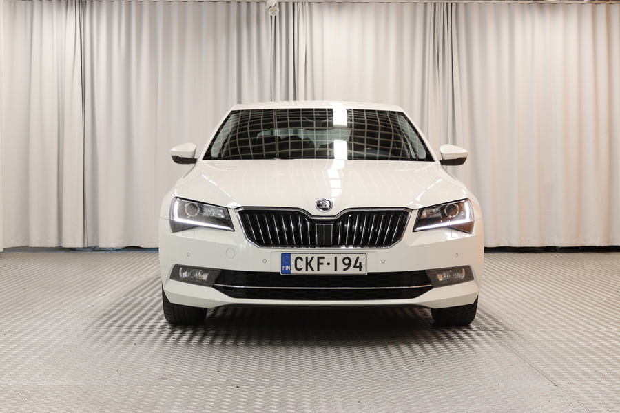 Skoda Superb vaihtoauto