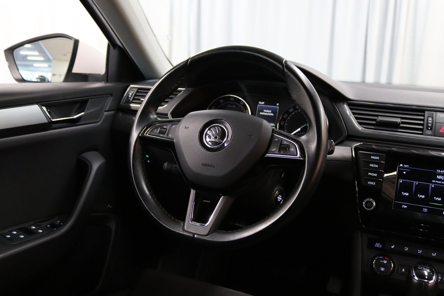 Skoda Superb vaihtoauto